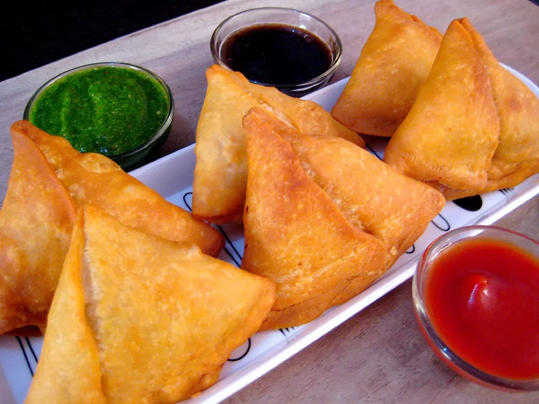 Samosa Recipe - A Mouth Watering Indian Snack Recipe By Sonia Goyal (31078600701)